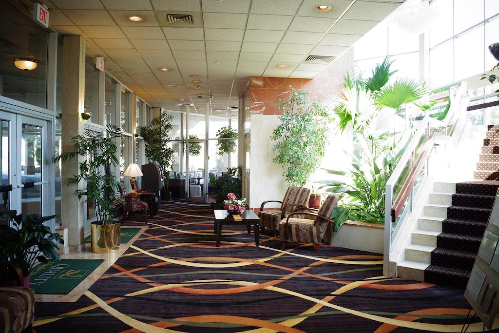 Quality Inn & Conference Center Maple Shade Exterior foto